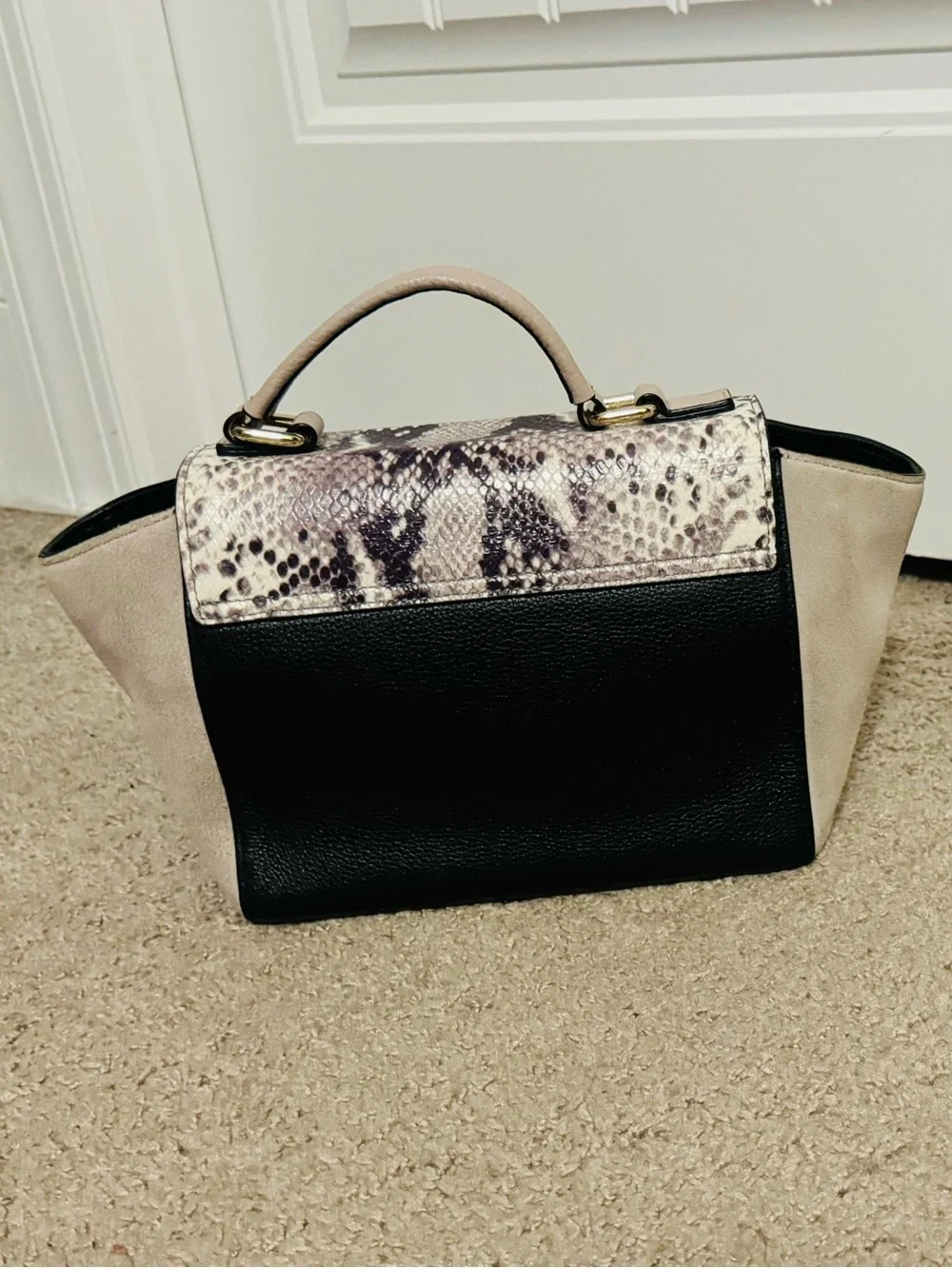 Cool Kate Spade gray black snakeskin suede leather crossbody purse great